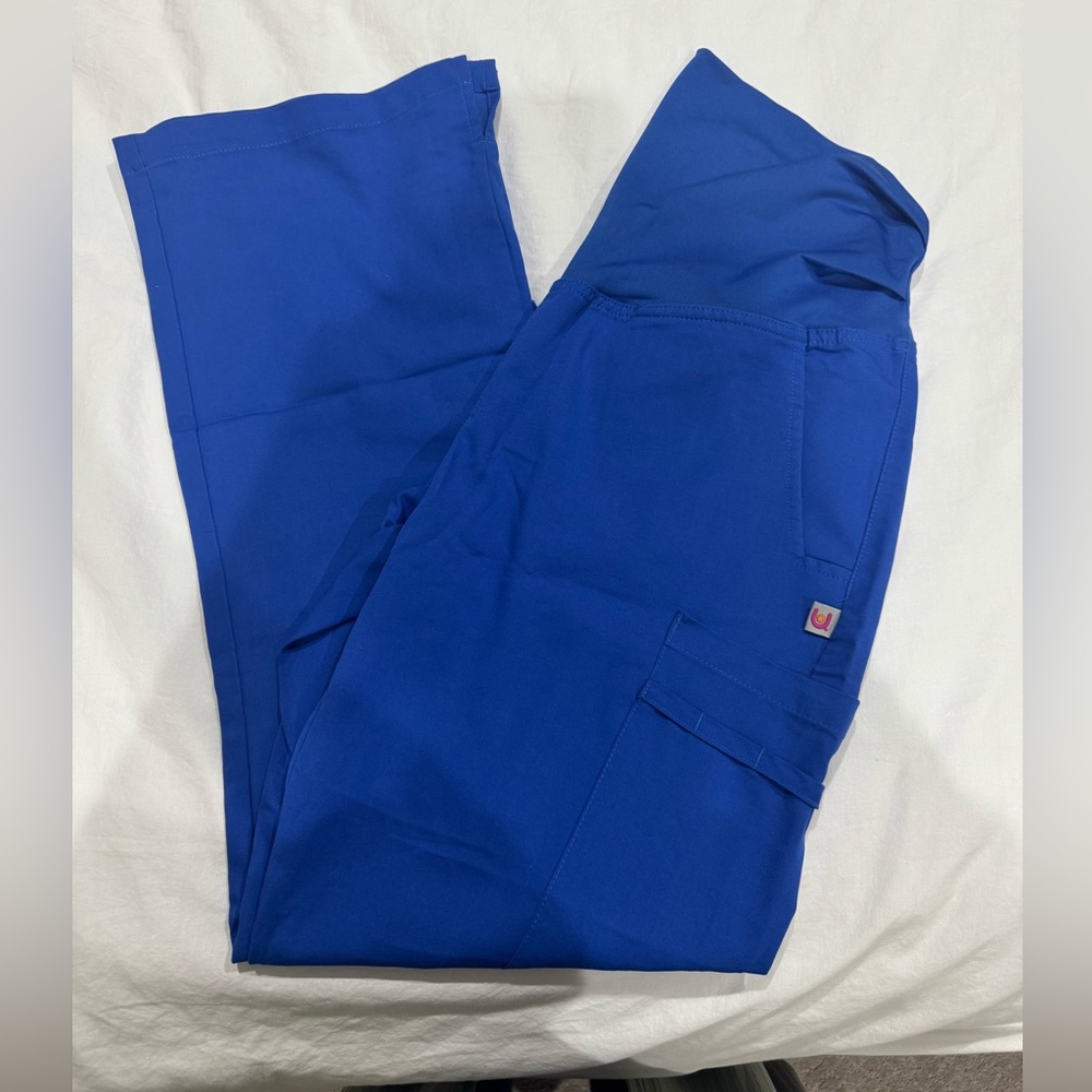 Urbane Scrubs Women’s Maternity Vibrant Blue size Small